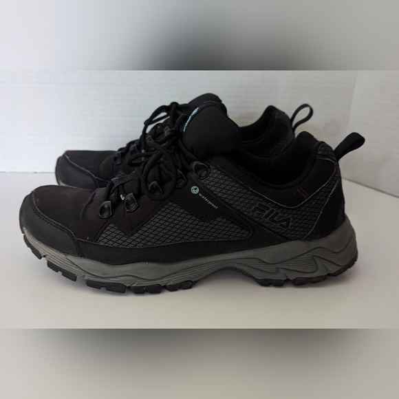 Fila Switchback 2 sneakers black waterproof women's size 7.5 - Picture 4 of 9